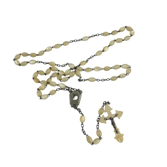 Vintage Catholic Rosary With Cream Beads & Crucifix Pendant Metal Chain Aguaje F - Picture 5 of 6